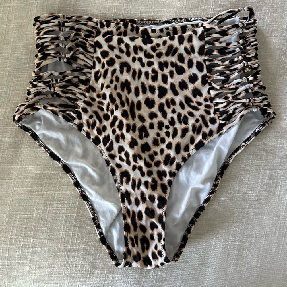 High waisted swimsuit bottoms